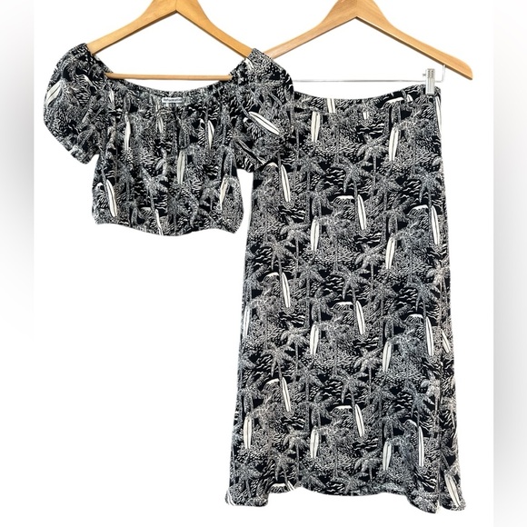 Reformation Lanai Tropical Print Skirt Set - Picture 5 of 14